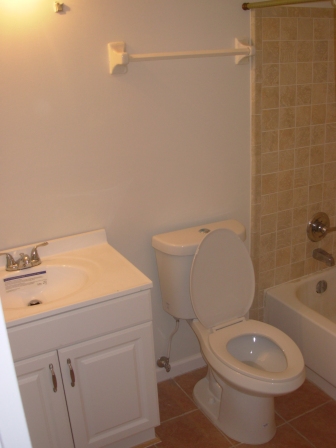 Drexel Woods - Jacksonville, Florida Townhouse two full bathrooms -- www.drexelwoods.org Jacksonville Condo Townhouses 2 full baths