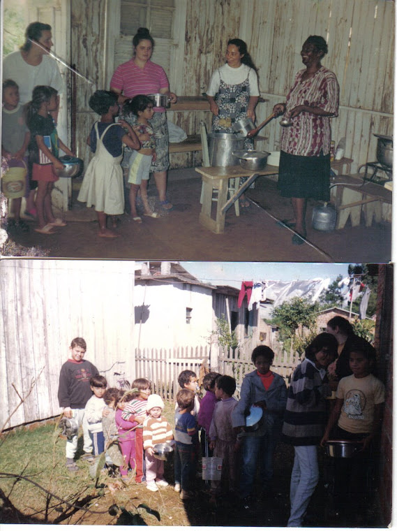 As irmãs dstribuindo sopa para crianças carentes em Porto Alegre/ Ano 1995