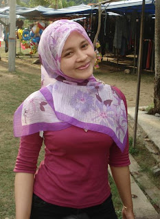 Gambar-Melayu-Tetek-Besar http://www.pic2fly.com/Gambar-Melayu-Tetek-Besar.html