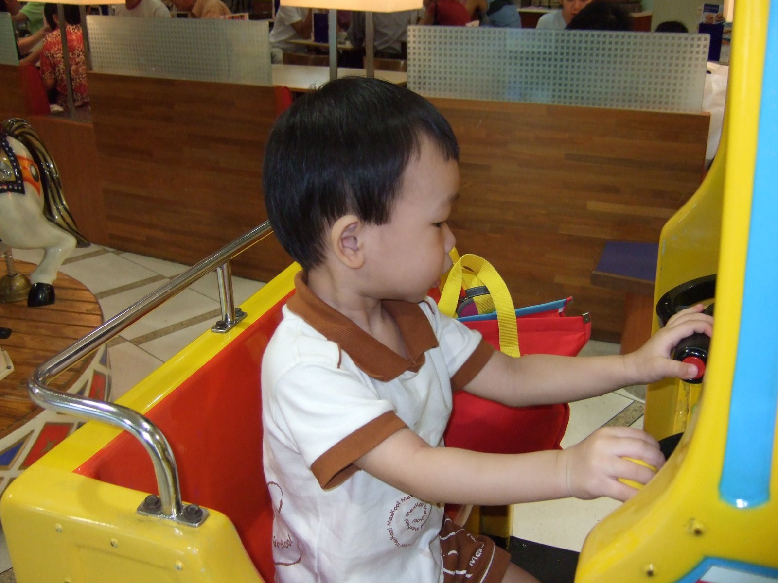 [DSCF0077.JPG]