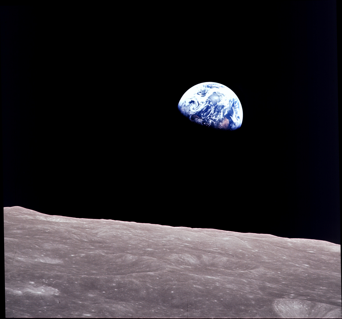[apollo08_earthrise.jpg]