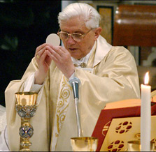 [pope-benedict-mass.jpg]