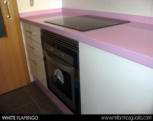 cocina blanca rosa