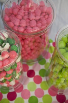 [candy-buffet-pink-and-green1.jpg]