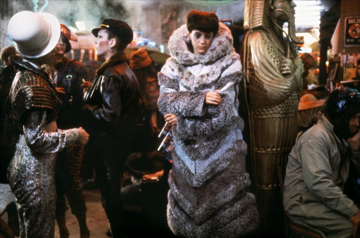 http://4.bp.blogspot.com/_WZcnEd3Lc_o/TCyrHSgIIsI/AAAAAAAADV8/SWWV0uwZ3HI/s1600/Sean+Young+blade-runner-1982-36-g.jpg