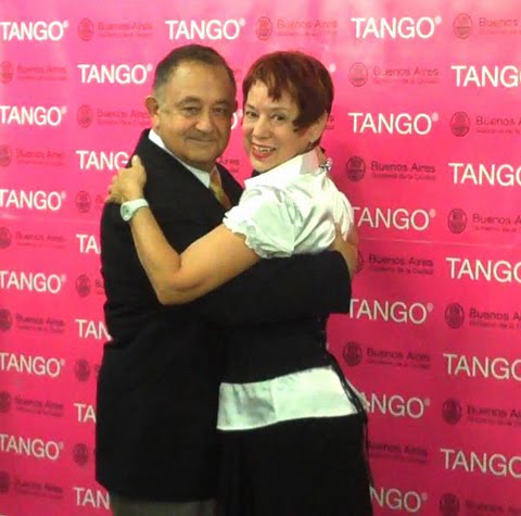 [BACKSTAGE-1.jpg]