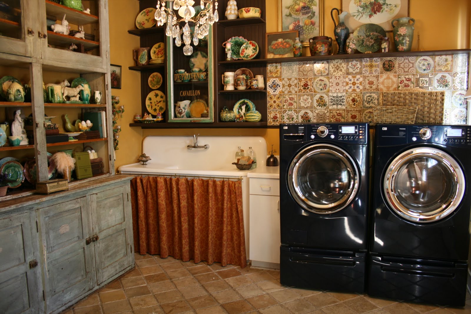 [laundry+room+018.JPG]