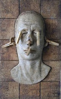 Sem Nome, Luís Qual,foto de Jan Bengtsson, coleção particular, 2000, Grés, 36x60cm