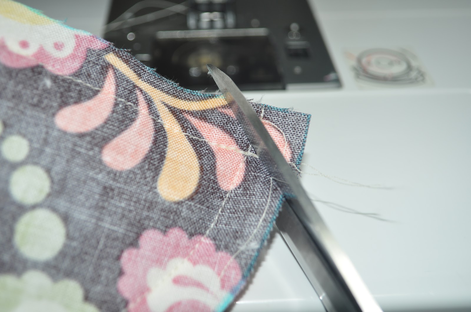 Darning Diva Toddler Travel Pillow Tutorial