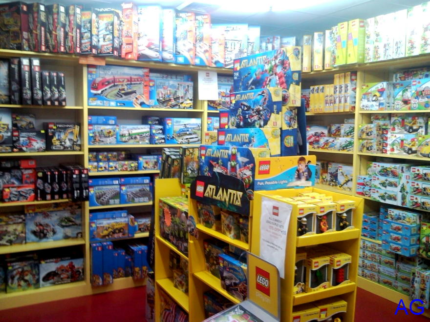 serene centre toy station
