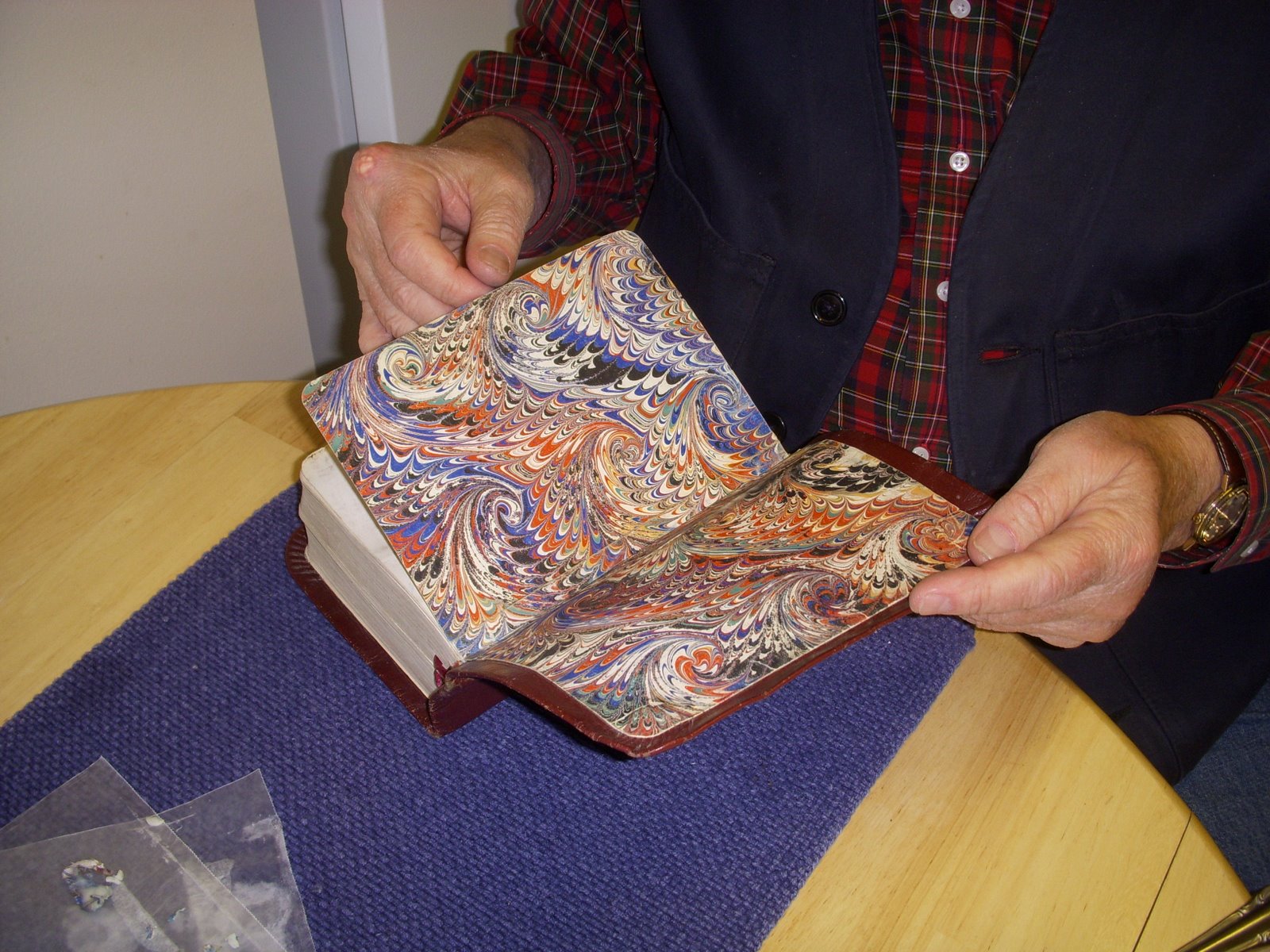 [Dee+repairs+scriptures.JPG]