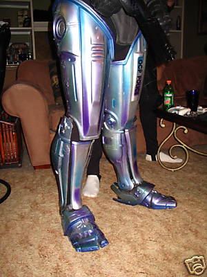 [robo2.JPG]