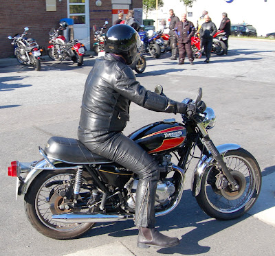 Ståle Høylandskjær på sin '87 Bonneville