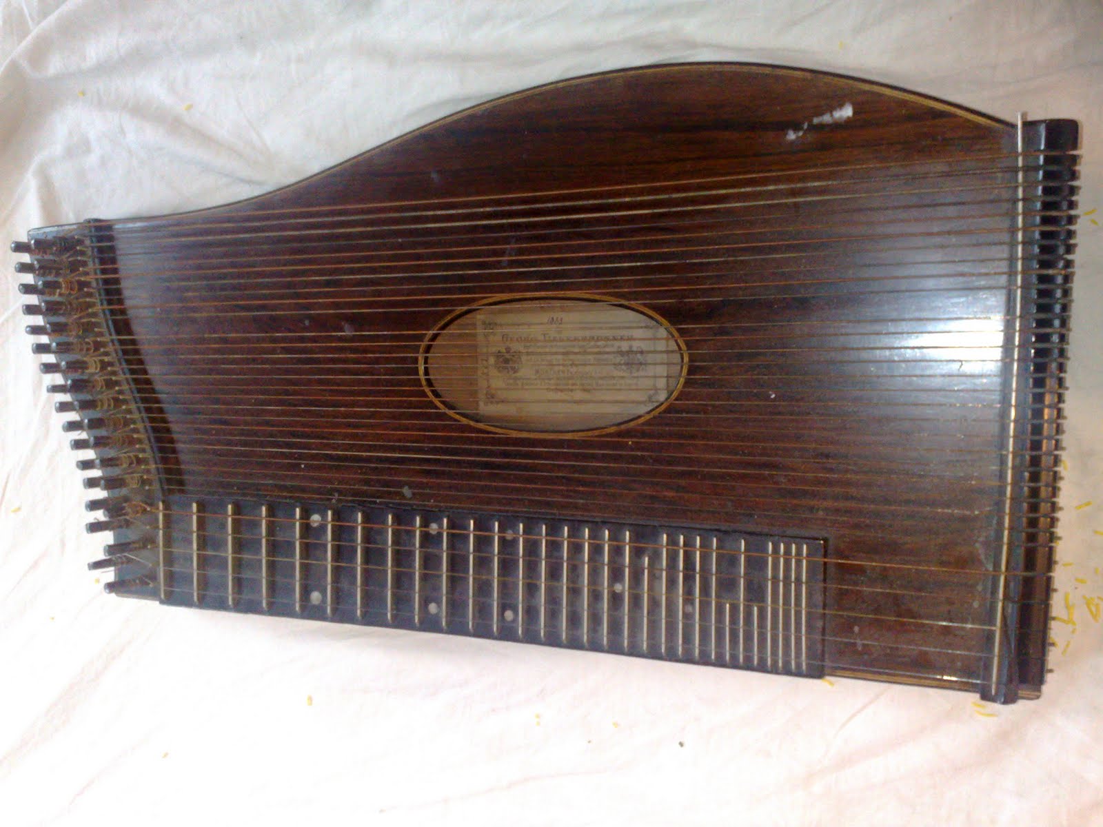 Antique Violins London & Online IG2 7RD, Mobile 07984 170 750