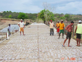 Empleiteira gerenciada pelo o construtor Zé Azevedo mostra qualidade e deixa renda na comunidade