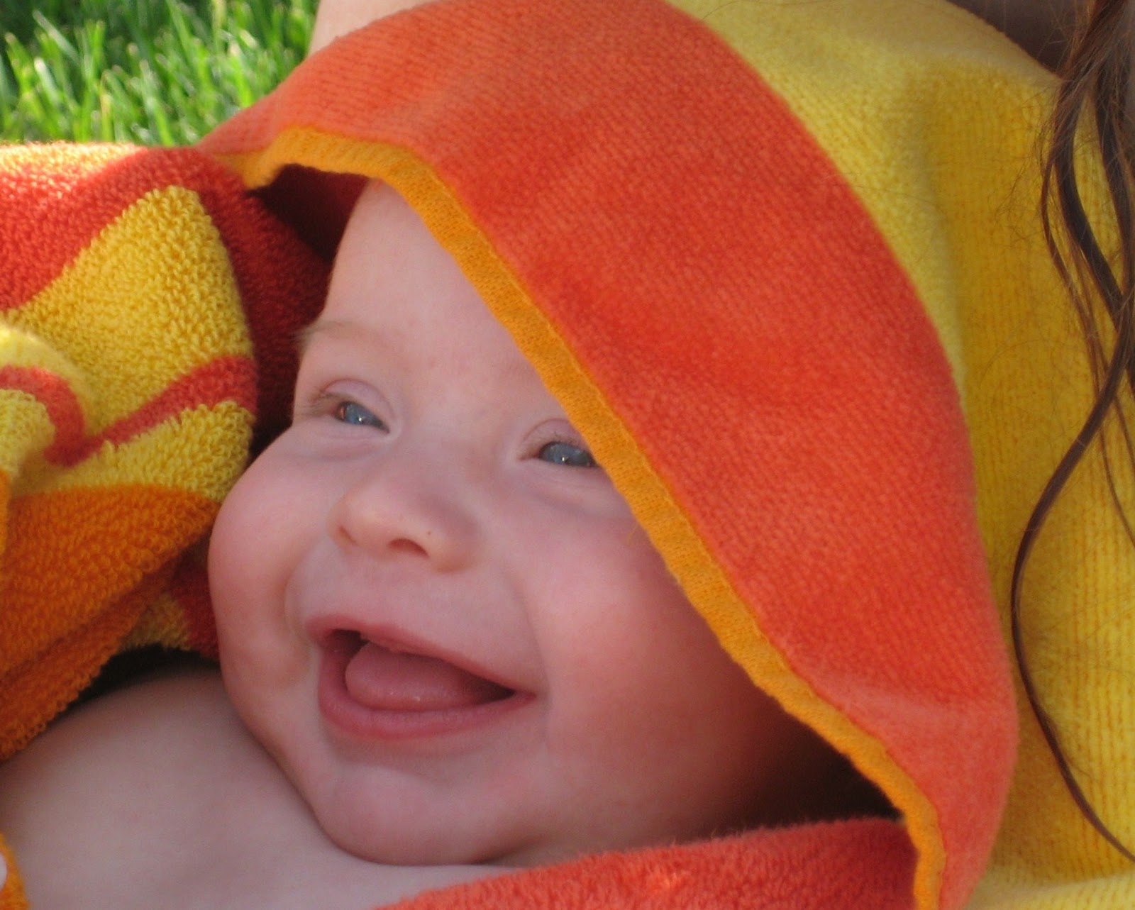 Your Baby, MonthbyMonth Month 4 I Can Teach My Child!