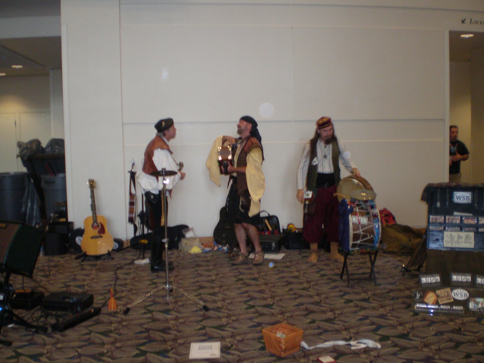 [Renfaire+bands.JPG]