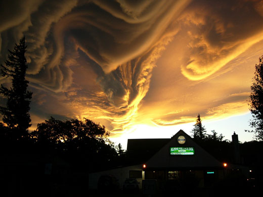 [Asperatus-cloud-Over-Hanm-002.jpg]