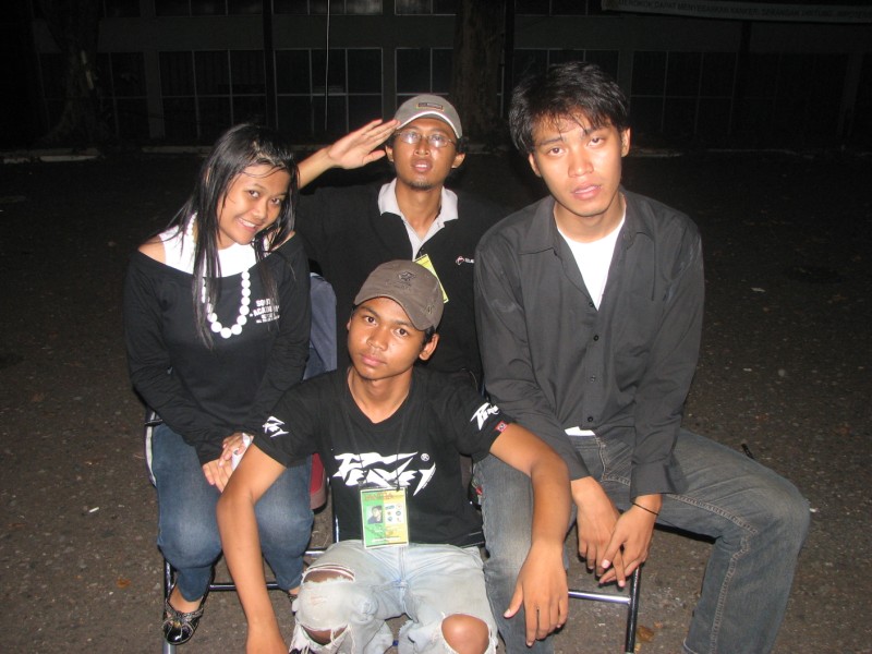 [75.ada+demange+Bayu.jpg]