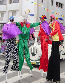 Clowns on Stilts