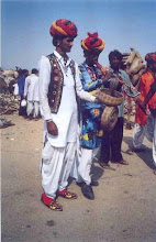 "Sanake Charmers" at the "Pushkar Fair(2003)".