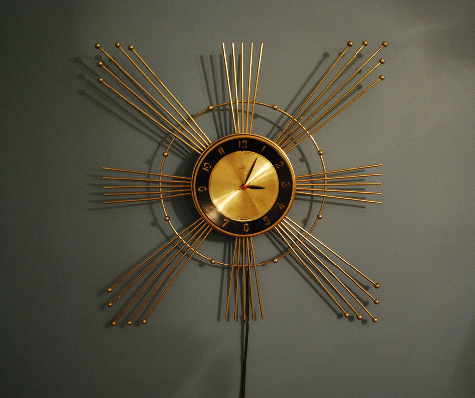 junk2funk Vintage 60s Lux Danish Modern Starburst Clock