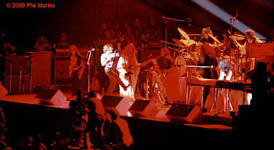John and Yoko with the Elephants Memory Band at Madison Square Garden Lennon7b