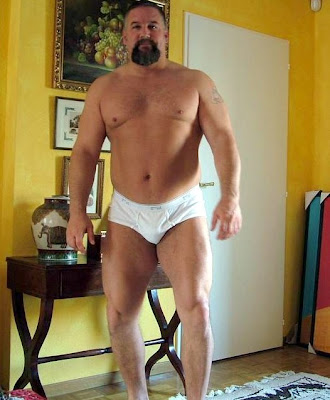 HOMBRES MADUROS EN ROPA INTERIOR hombres maduros en ropa interior: