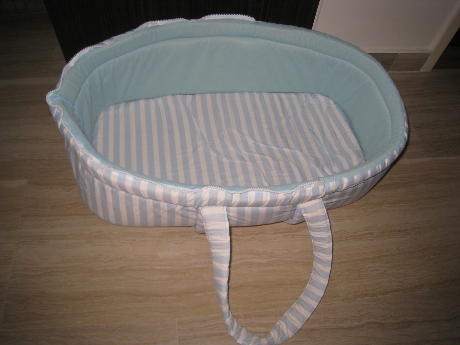 Preloved Lucky Baby Moses Basket