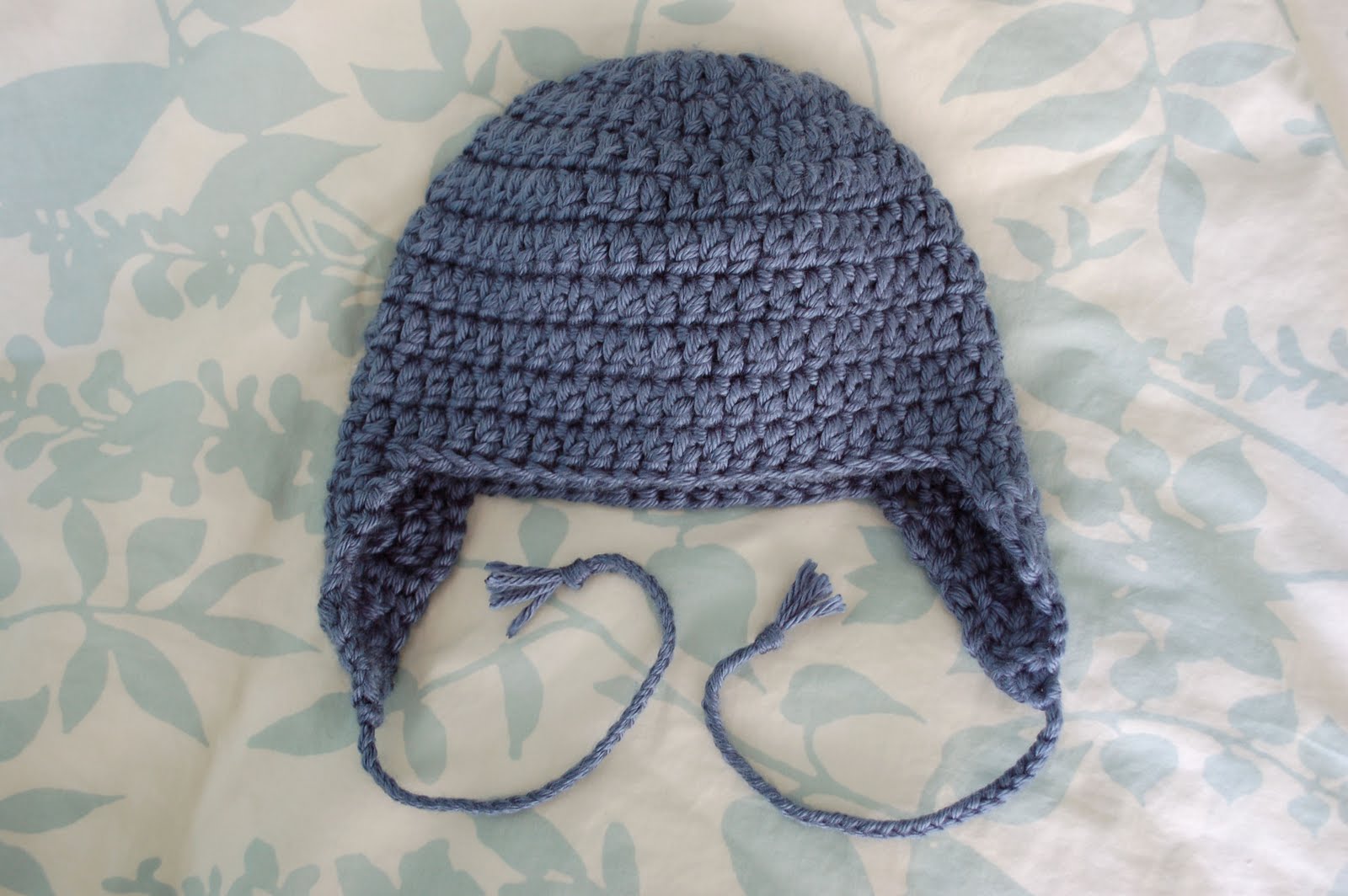 Alli Crafts: Free Pattern: Kids Earflap Hat