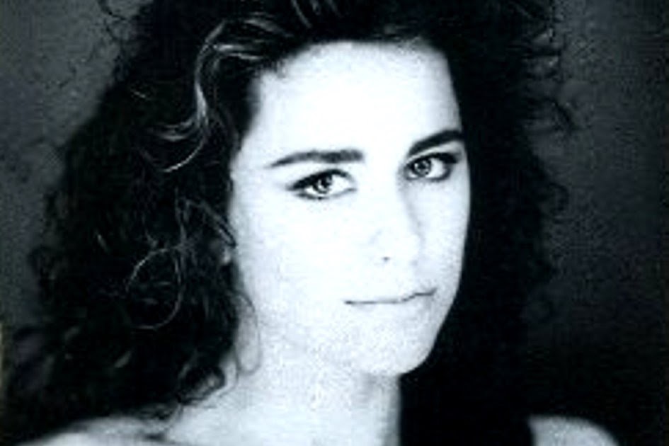 Vicky Larraz - Huracan Vicky Larraz - Huracan
