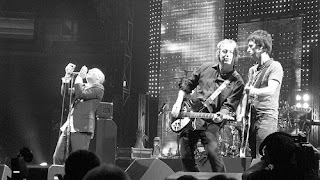 peter buck mike mills johnnny marr fall on me concert