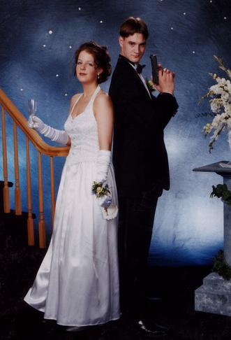 [prom_bond.jpg]