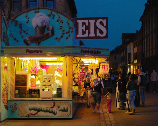 ice cream stall at the carnival in front of the erlangen schloss - photo by joselito briones