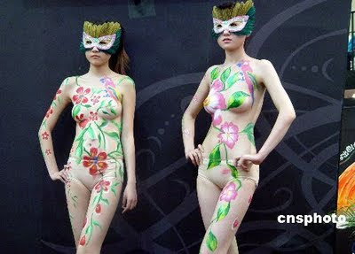 Model Body Painting