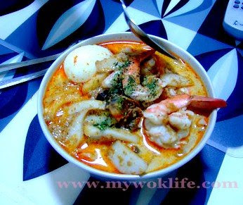 My Wok Life Cooking Blog - Singapore Laksa (with All-in-One Laksa Paste Pack) -