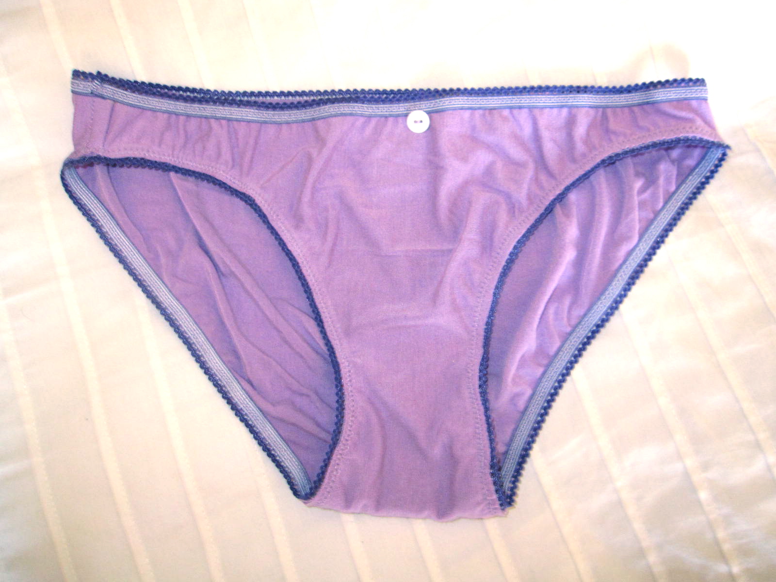 Help with underwear. What size is the right size. Problems with wedgies