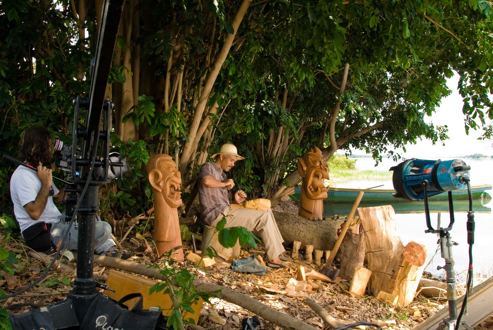 [0378-clipe_gov_pe-05_12_2008.jpg]