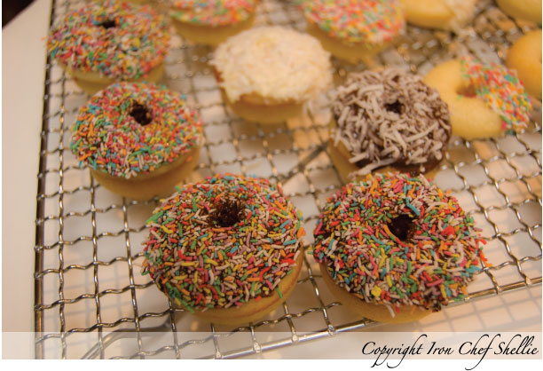 [doughnuts02.jpg]