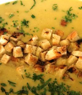 [شوربة+العدس+الرمضانية.jpg]