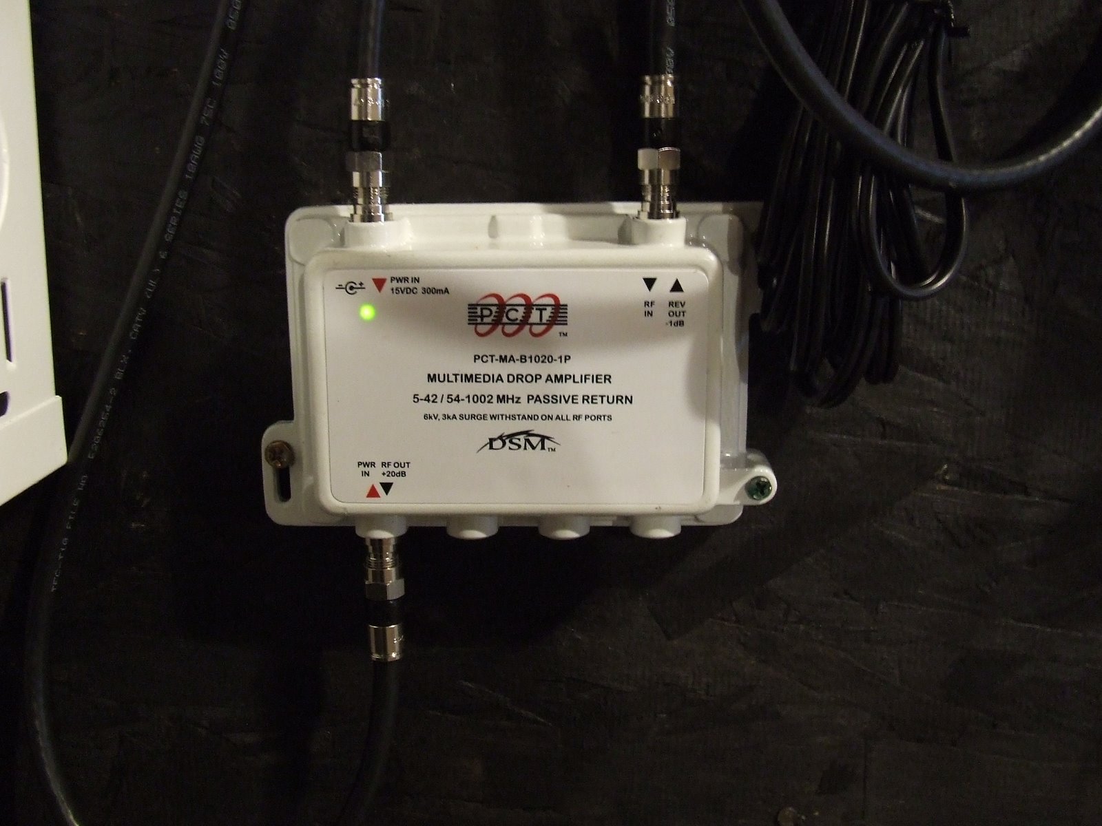 [Cable+Signal+Booster.JPG]