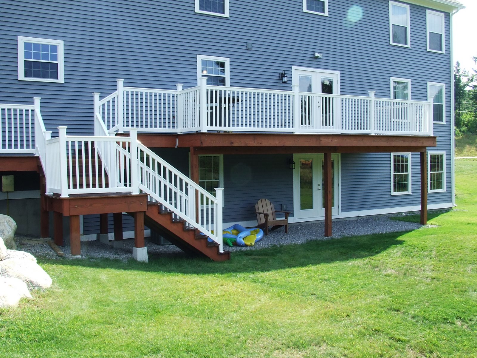 [Deck+Stain+2.JPG]