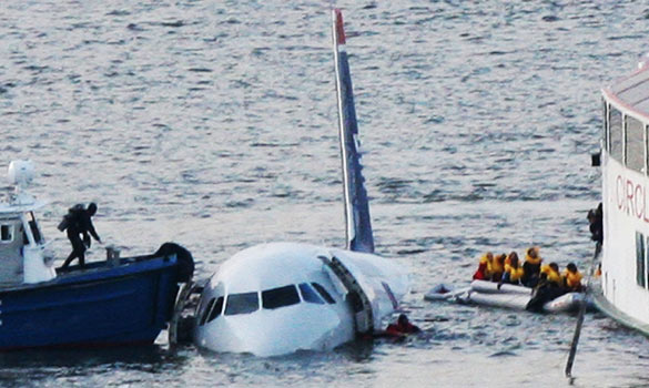 [Plane-crash_466762a.jpg]