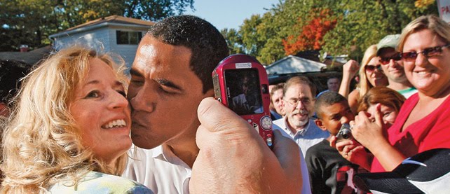 [obama+kissin.jpg]