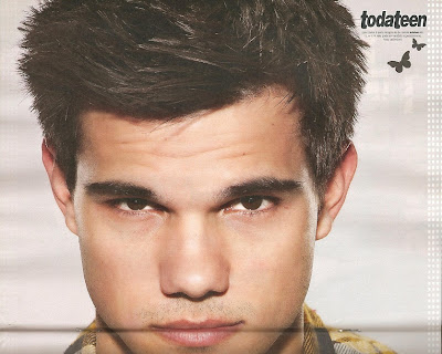 Taylor Lautner - Page 14 Postertay1+001
