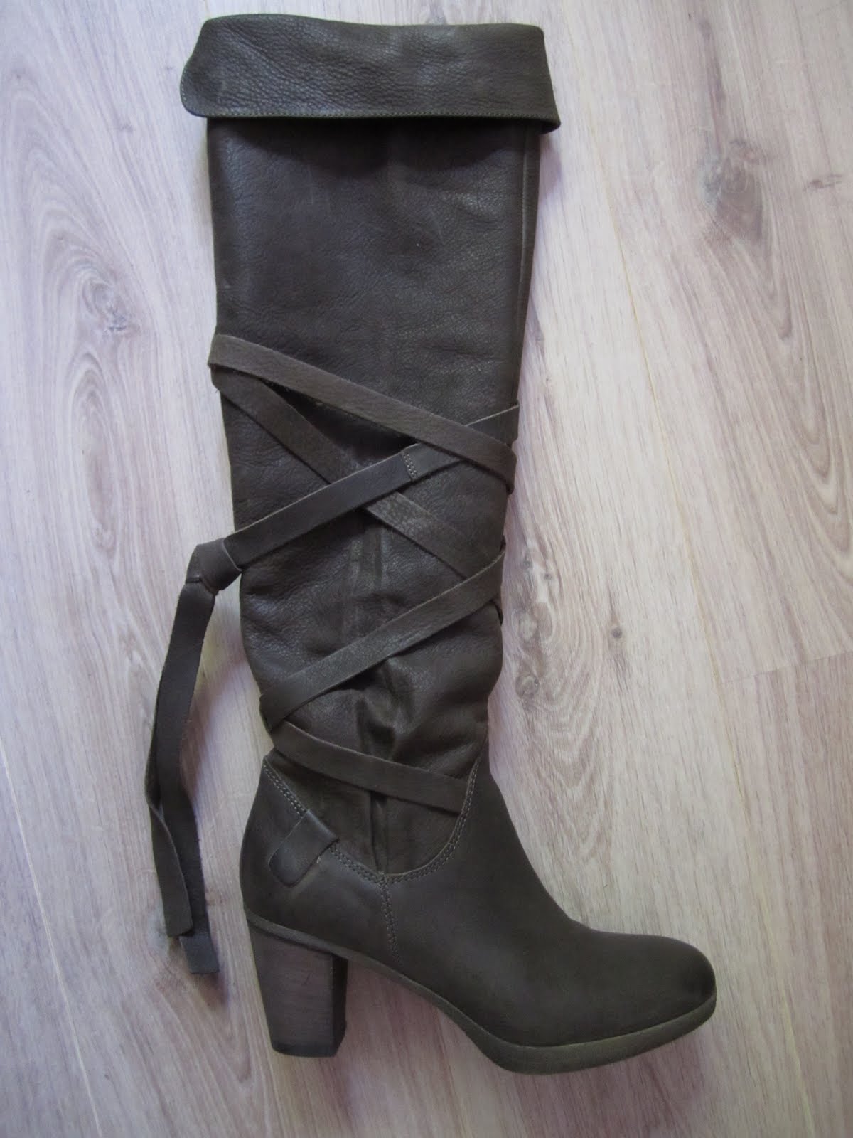 Essie Fashion: New boots!