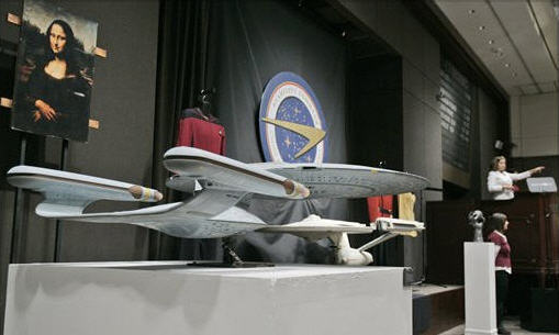 [P36_2_EnterpriseD.jpg]