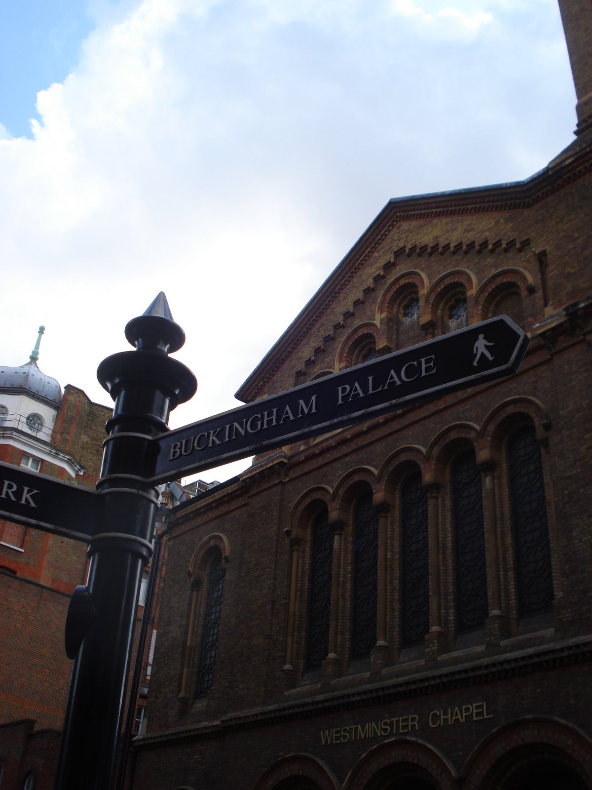 [london4.JPG]