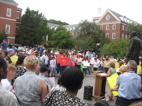 [budget+rally+crowd.JPG]