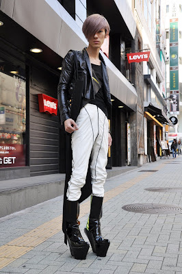 newfashion: Kingly footwear